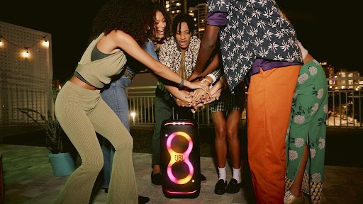 JBL PartyBox Stage 320 : l'enceinte Idéale pour Pâques